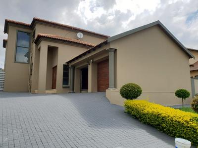 House For Rent in Willowbrook, Roodepoort